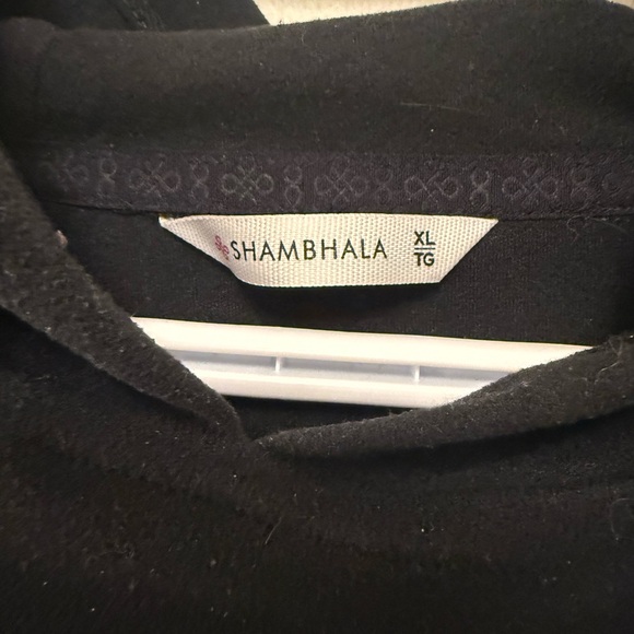 Classic Black Men's Hoodie - Picture 3 of 3